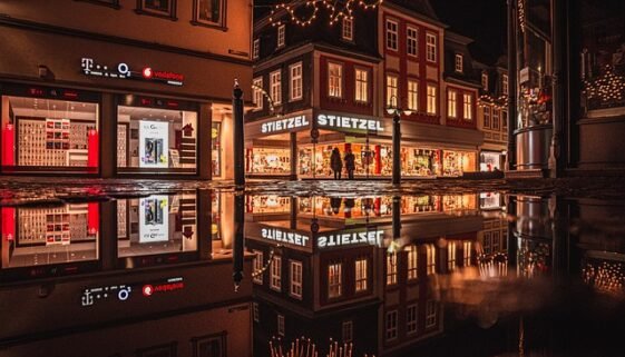 shops-5992277_640