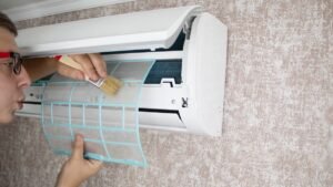 nettoyer-un-climatiseur-de-fenetre