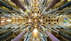 découvrez l'art de l'architecture intérieure à barcelone, où créativité et fonctionnalité se rencontrent pour transformer vos espaces. explorez notre expertise en design moderne et traditionnel, et laissez-vous inspirer par des projets uniques qui capturent l'essence de cette ville vibrante.