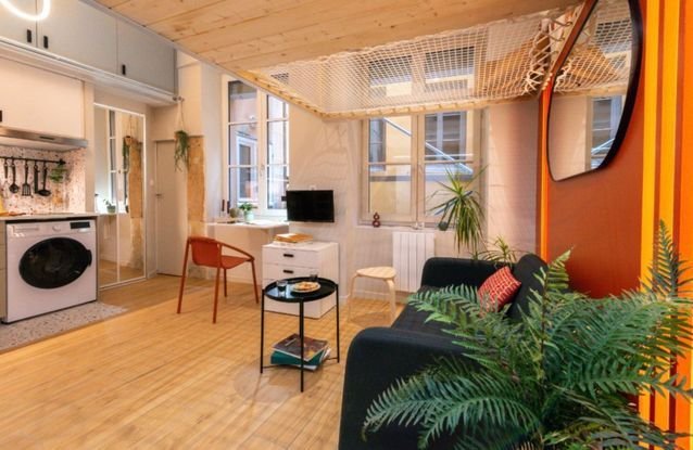 découvrez l'appartement de benjamin el doghaïli, un espace moderne et élégant alliant confort et style. profitez d'une ambiance chaleureuse et d'un design contemporain au cœur de la ville.