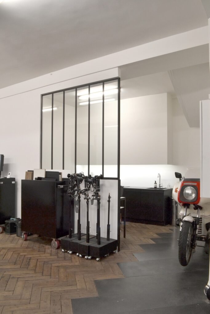 découvrez les réalisations innovantes des architectes festen, spécialistes en conception architecturale moderne. explorez leur approche unique alliant esthétique et fonctionnalité pour créer des espaces de vie inspirants.