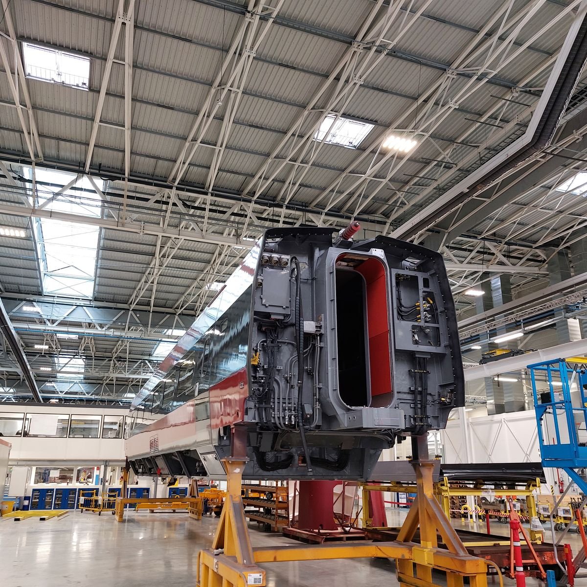 découvrez le confort et la modernité du tgv rénové, alliant performance et innovation pour des trajets inoubliables. voyagez avec style et profitez d'une expérience de voyage améliorée à bord de ces trains haut de gamme.