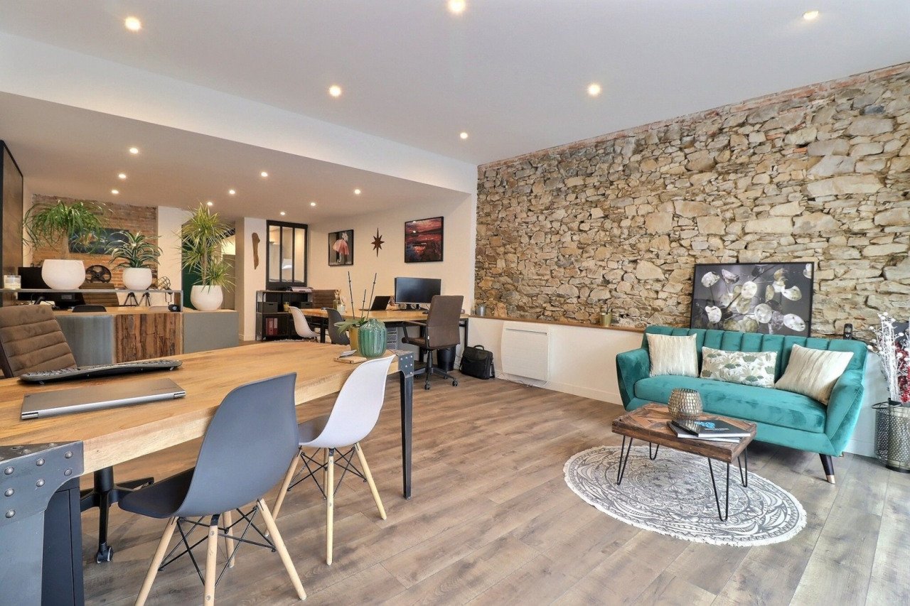 découvrez l'agence babeth, spécialiste de l'aménagement intérieur à vallet. transformez votre espace de vie avec des solutions sur mesure alliant style et fonctionnalité. contactez-nous dès aujourd'hui pour donner vie à vos projets d'intérieur!