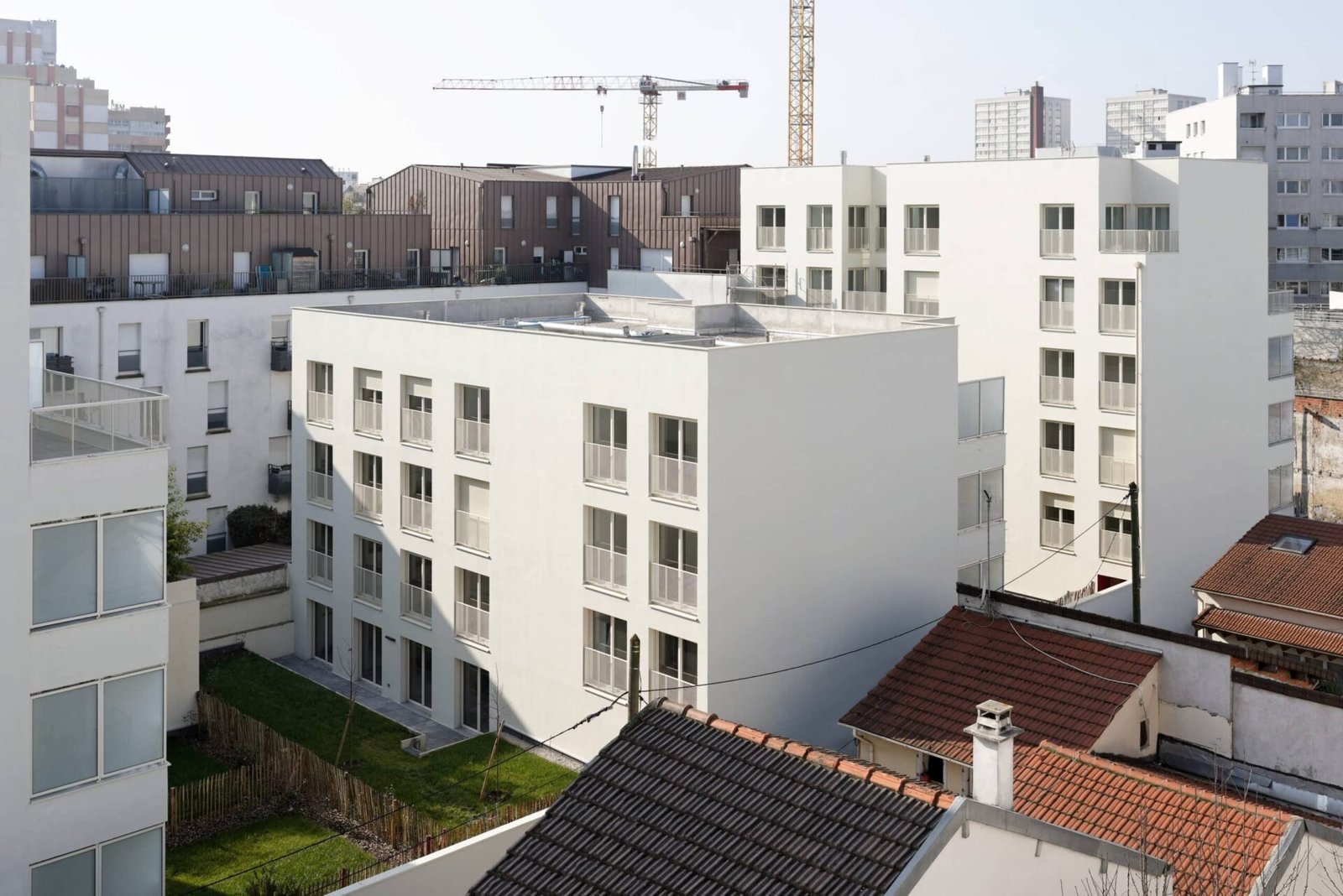 découvrez notre maison bois-béton à aubervilliers, alliant esthétisme et durabilité. profitez d'un cadre de vie moderne et écologique, idéal pour votre famille.