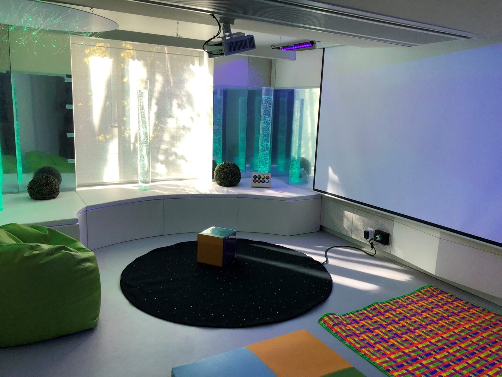 découvrez nagaré design, une expérience immersive qui éveille vos sens à travers des créations innovantes et artistiques. plongez dans un univers où le design rencontre la sensorialité, offrant une réinterprétation des espaces de vie.