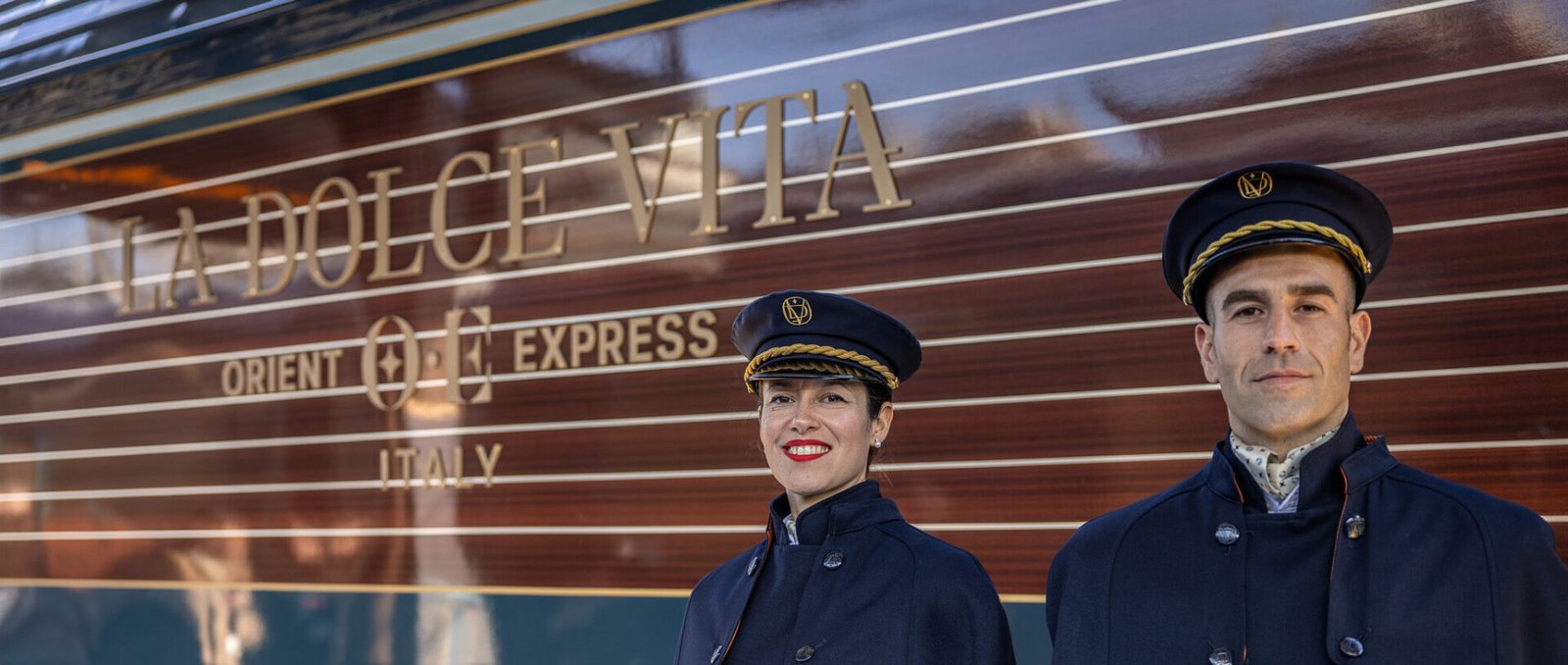découvrez le voyage intemporel entre le glamour de l'orient express et la douceur de vivre à l'italienne. plongez dans un univers où le luxe rencontre la culture et laissez-vous séduire par les paysages enchanteurs et l'élégance d'un voyage inoubliable.