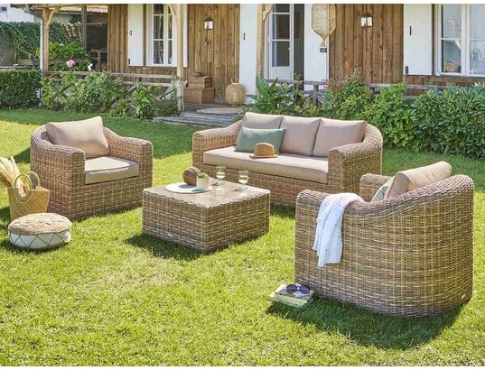 Quelle matière est la plus durable pour un salon de jardin: bois, aluminium ou résine ? découvrez comment choisir un salon de jardin durable : matériaux écologiques, conseils d'entretien et astuces pour prolonger la vie de votre mobilier extérieur tout en respectant l'environnement.