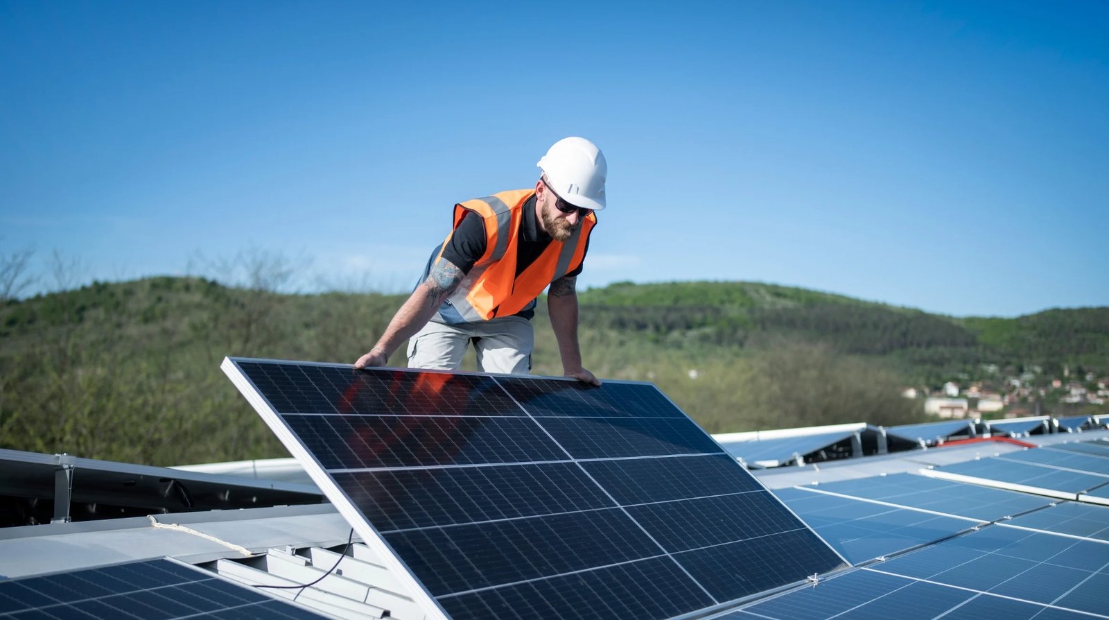 Le soleil de La Réunion produit de l’électricité photovoltaïque... pourquoi on ne l’utilise pas encore à 100 % ? 6 installer panneaux photovoltaiques La Reunion