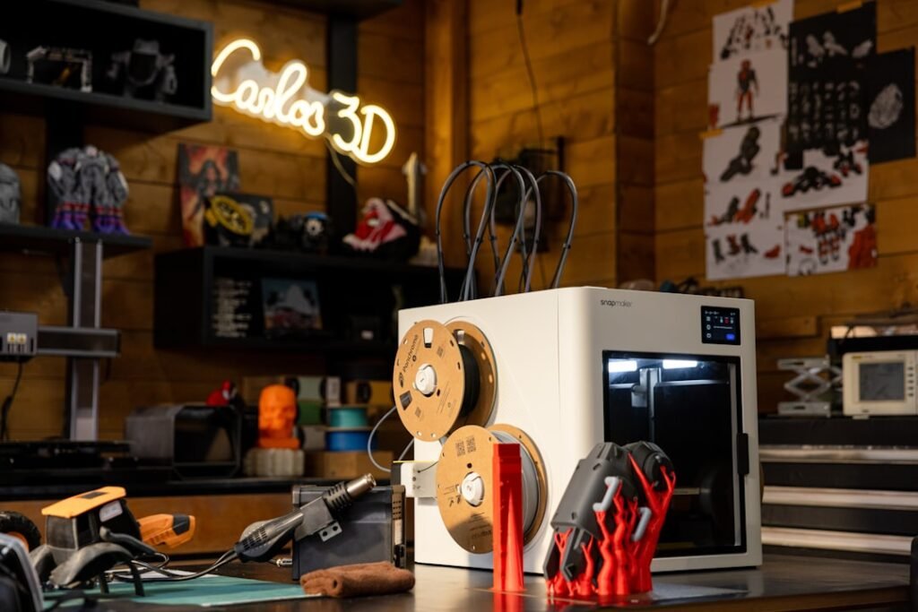 découvrez notre établi sur mesure, conçu pour s'adapter parfaitement à vos besoins professionnels et personnels, alliant fonctionnalité et qualité.