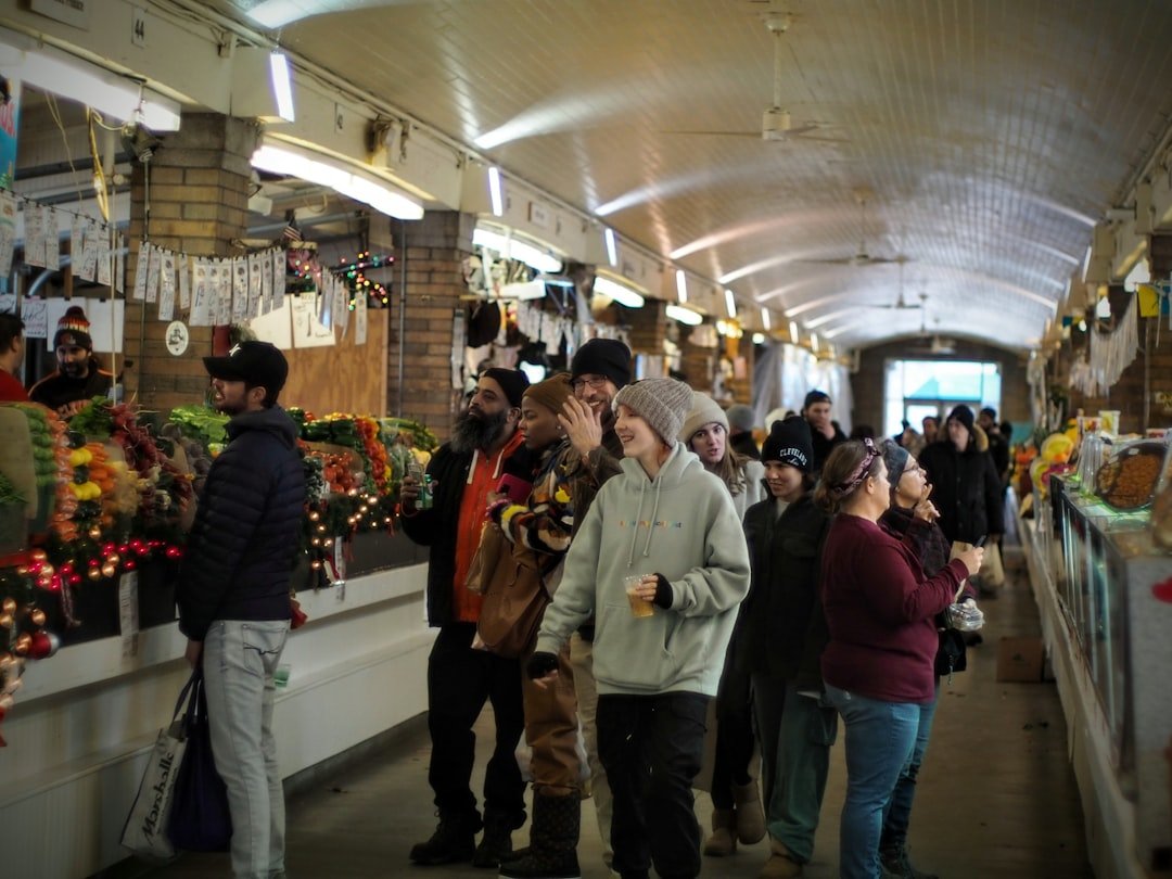 découvrez comment démarrer un side hustle pour générer un revenu complémentaire tout en développant vos compétences et en optimisant votre temps.