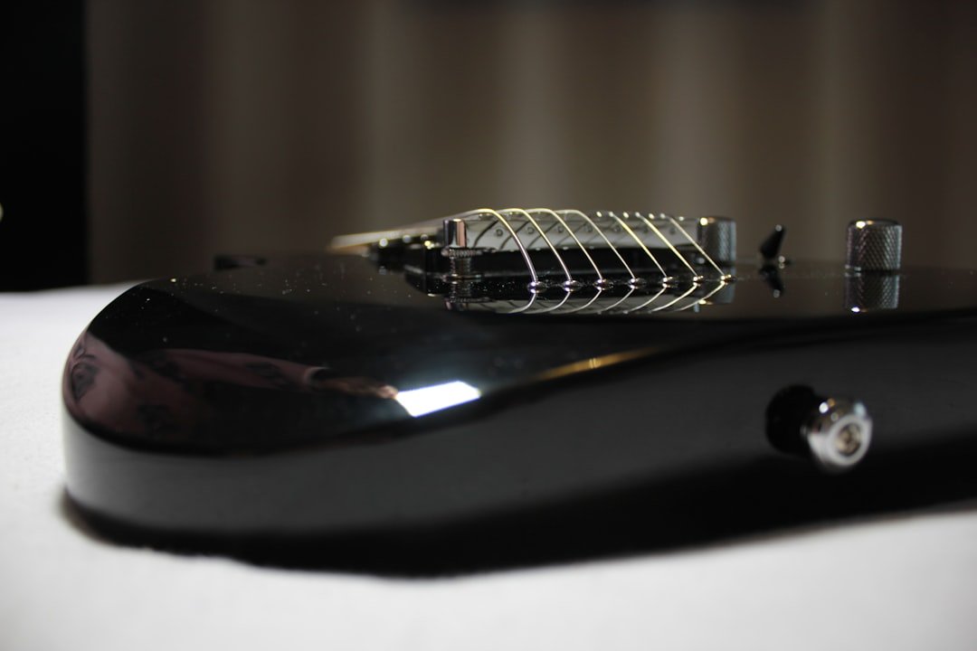 Guide d’achat d’une agrafeuse cloueuse électrique 3 agrafeuse électrique pour ongles - outil performant et précis pour une fixation rapide et professionnelle des ongles.