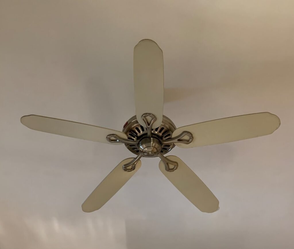 service de réparation de ventilateurs rapide et efficace pour tous types de modèles, garantissant un fonctionnement optimal et une longue durée de vie.
