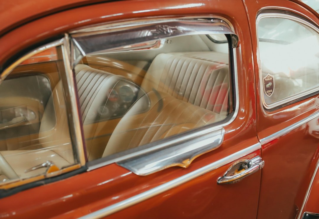 Construire une tête de lit capitonnée : astuces pour un design unique 2 découvrez notre sélection de têtes de lit rembourrées, alliant confort et élégance pour sublimer votre chambre à coucher.