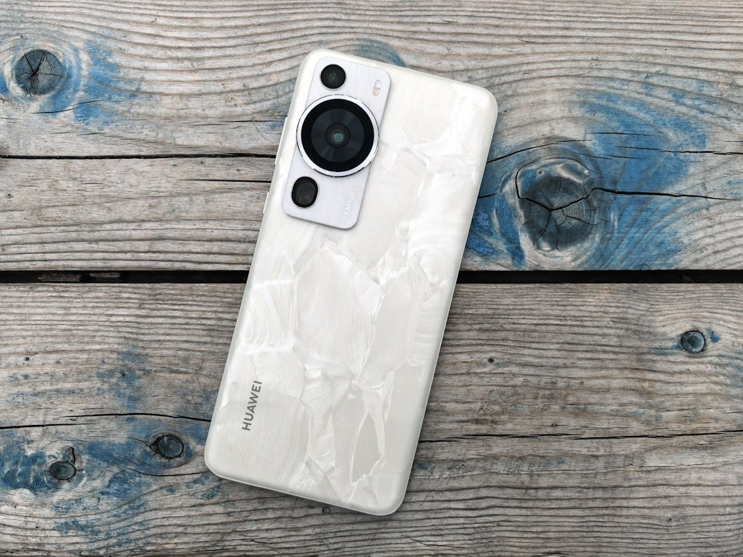 découvrez notre gamme de teintures pour bois de haute qualité pour protéger et embellir toutes vos surfaces en bois.