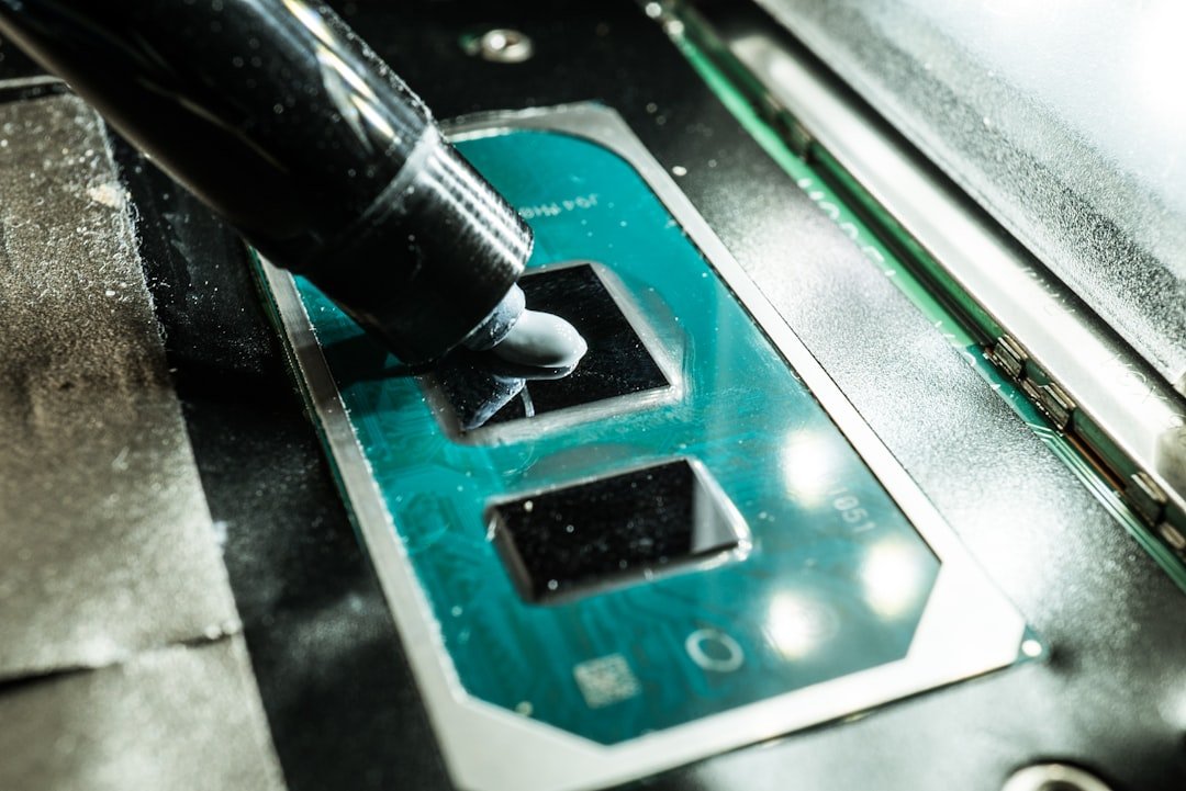 découvrez tout sur la compatibilité des ustensiles de cuisine avec les plaques à induction pour une cuisson efficace et sécurisée.