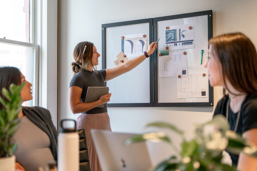 découvrez notre gamme de plans pour fenêtres, alliant design et fonctionnalité pour optimiser votre espace et apporter lumière naturelle à votre intérieur.