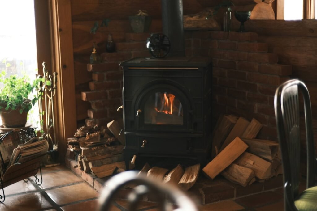 installation de poêles à bois professionnelle pour un chauffage écologique, efficace et économique. découvrez nos services d'installation adaptés à tous les types de poêles.