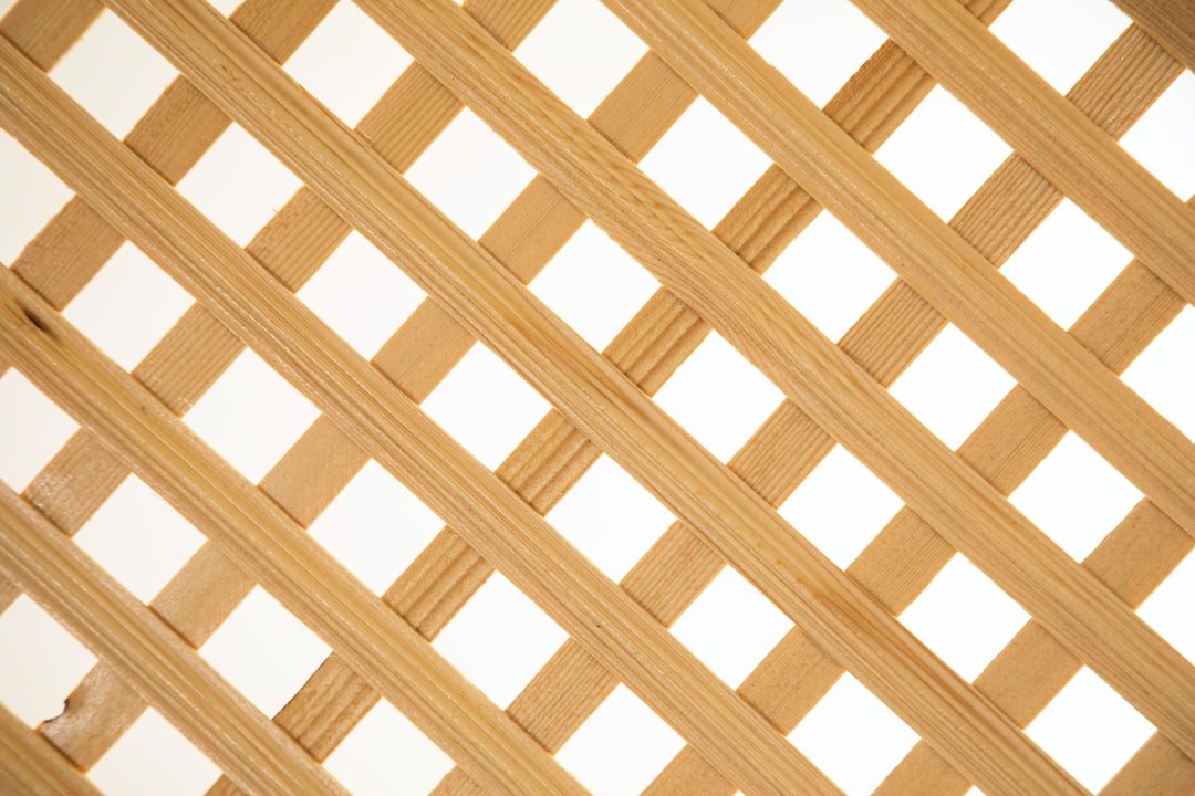 découvrez notre paravent en bois élégant et durable, idéal pour créer des espaces privés et ajouter une touche naturelle à votre jardin ou terrasse.