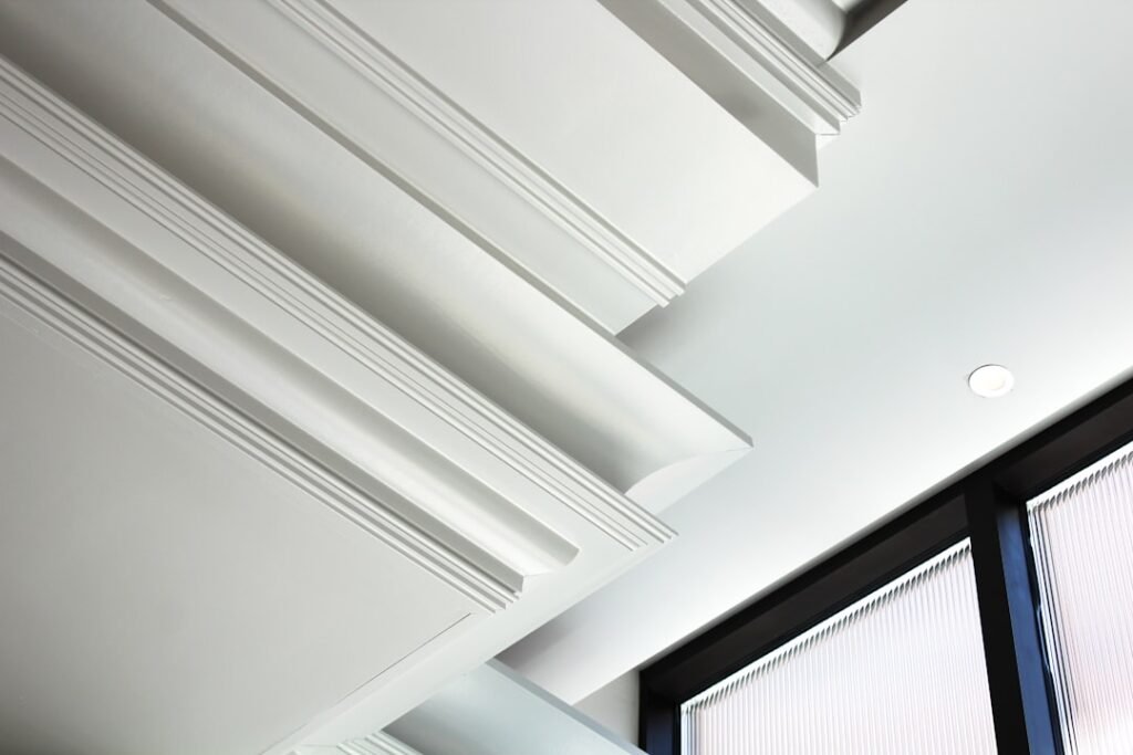 Placo® : types de plaques de plâtre adaptés à vos travaux découvrez les différents types de cloisons sèches (drywall) pour vos projets de construction et rénovation, avec leurs caractéristiques et usages spécifiques.