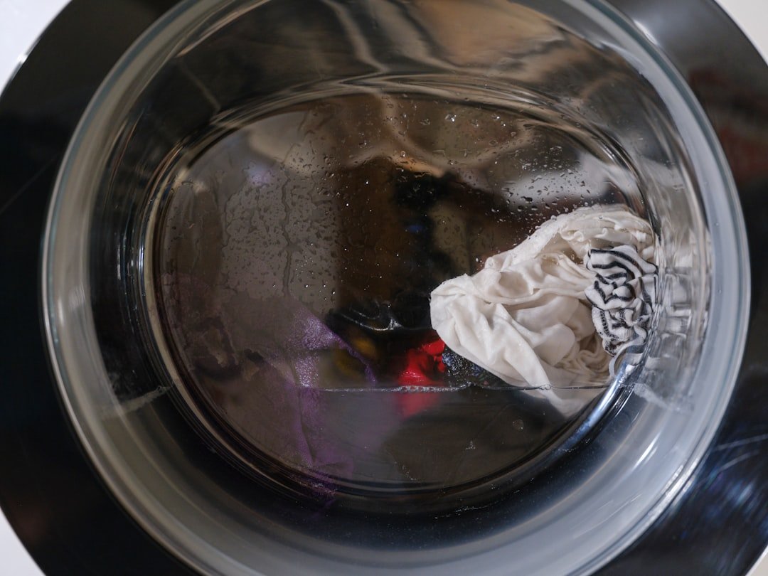 découvrez comment fabriquer facilement des lingettes adoucissantes pour tissus maison, économiques et écologiques, pour un linge doux et parfumé naturellement.