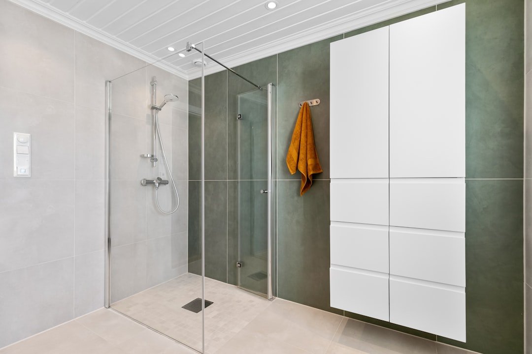 Comment installer un bac de douche en 5 étapes 2 guide complet pour l'installation d'un receveur de douche : conseils pratiques, étapes détaillées et astuces pour réussir votre projet facilement.