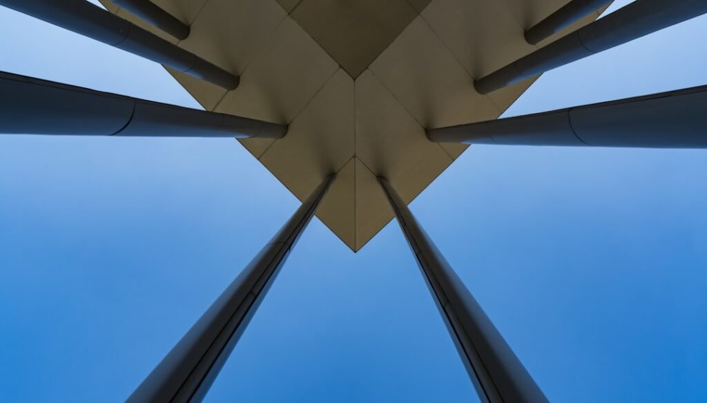 renforcez les angles de vos structures avec notre solution de renforcement d'angle durable et facile à installer, idéale pour une meilleure stabilité et résistance.