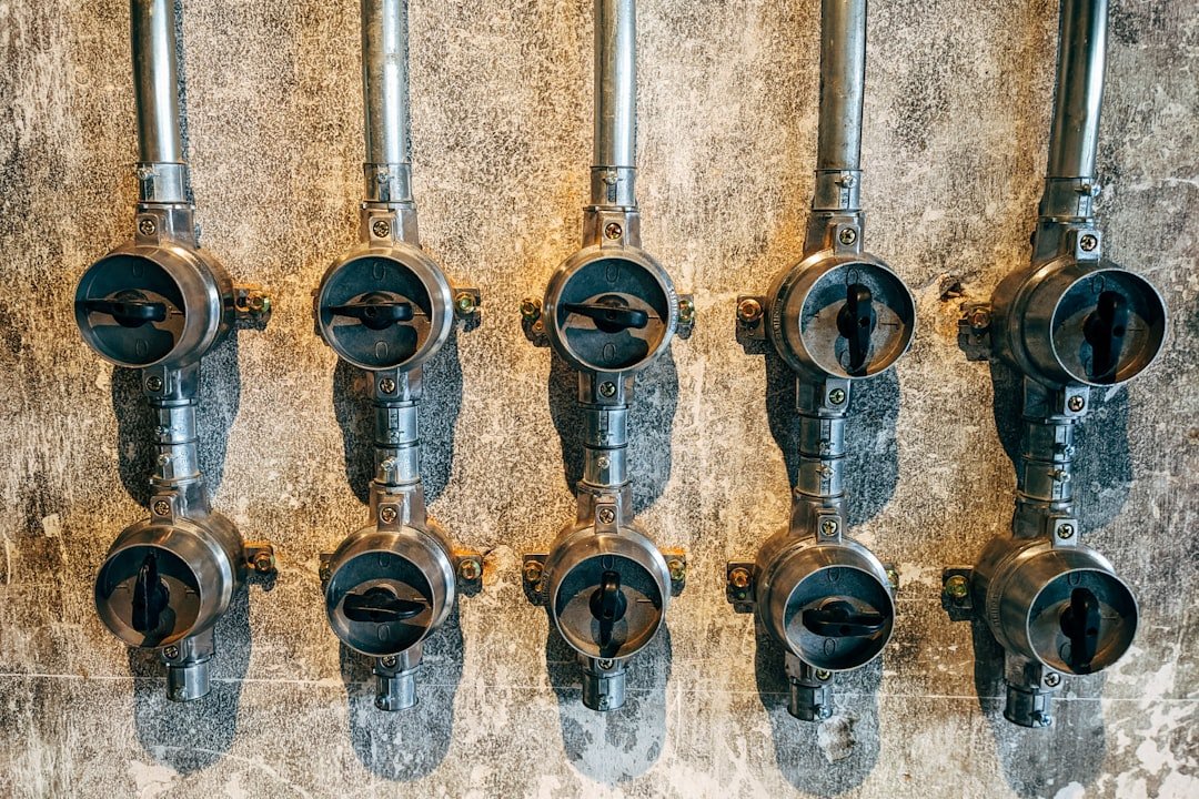découvrez nos solutions fiables et efficaces pour les raccordements d'alimentation en eau, assurant un approvisionnement continu et de qualité.