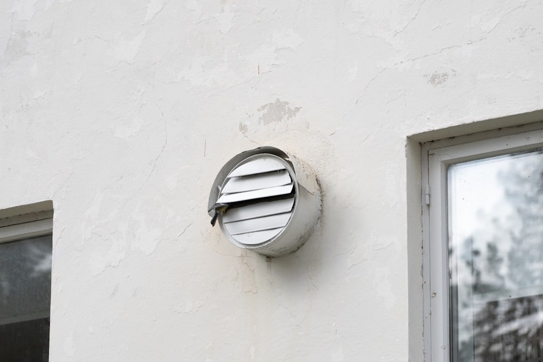 découvrez notre réflecteur de cheminée, conçu pour améliorer l'efficacité de votre cheminée en réfléchissant la chaleur dans votre pièce. facile à installer et durable, il optimise votre confort tout en réduisant la consommation d'énergie.