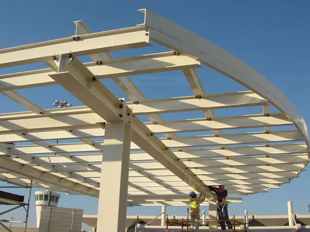 installation de toiture en acier : durable, résistante et esthétique pour protéger votre bâtiment efficacement.